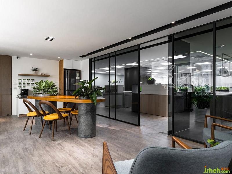 室內(nèi)設(shè)計師